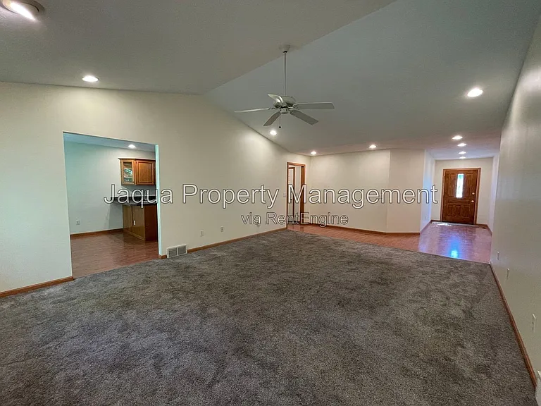6228 Cross Bend Ct — Photo 7