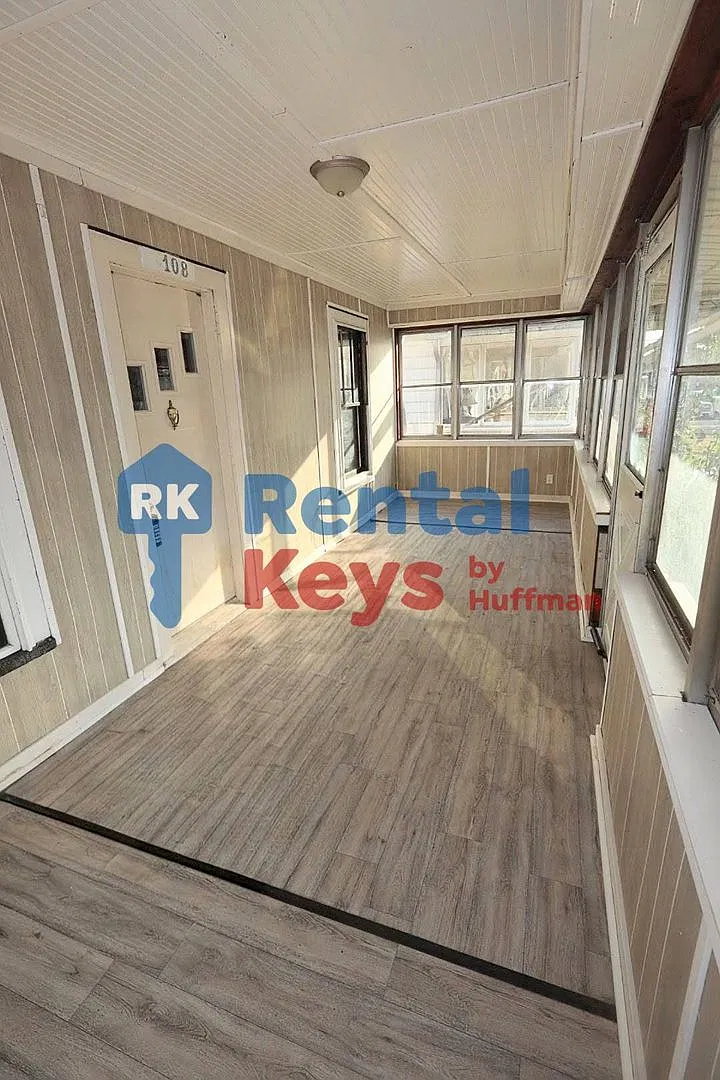 Two Bedroom House — Photo 3