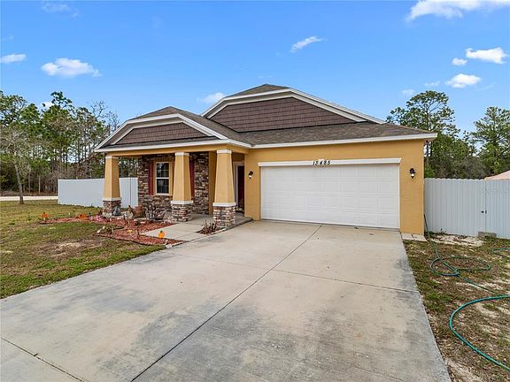 3rd image of 13485 Resort Ave