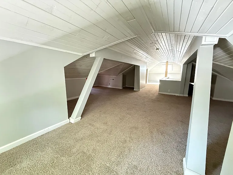 1038 S Fremont Ave — Photo 26