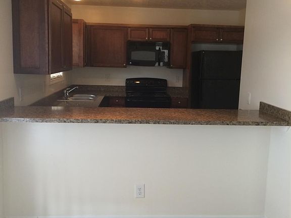 4th image of 109 Shelby Way