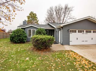 407 E Wachter Ave, Bismarck, ND 58504