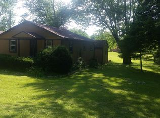 8289 N 700 W, Fairland, IN 46126