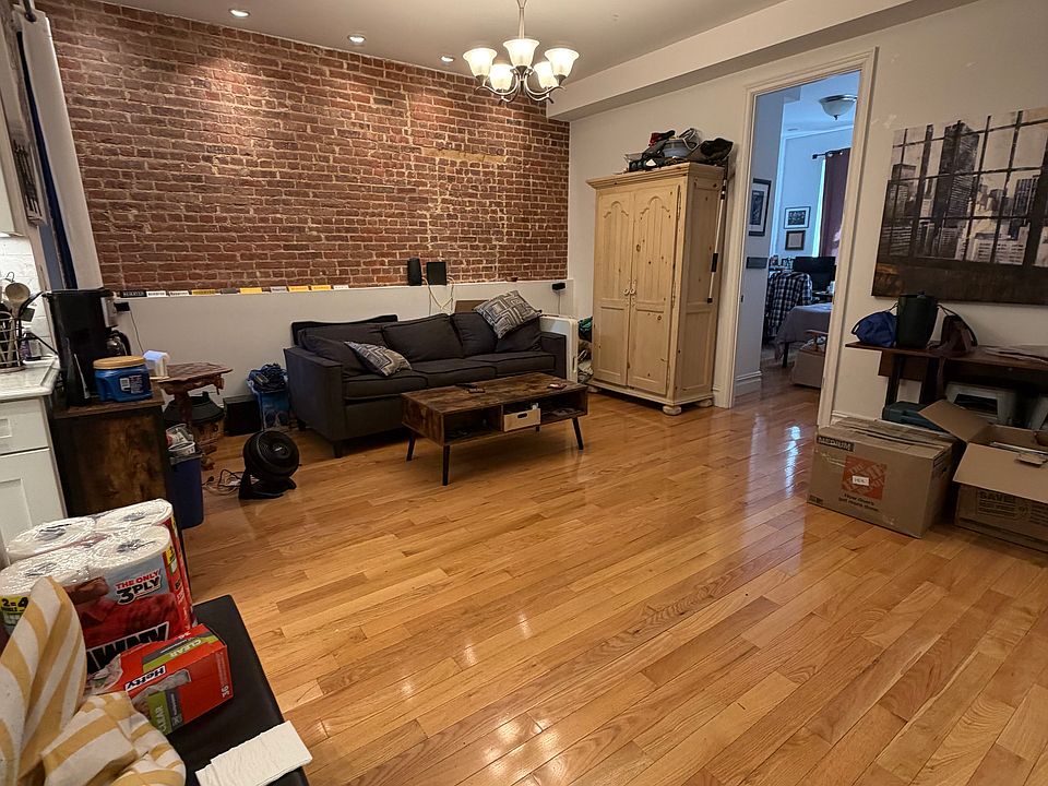 1st image of 1720 2nd Ave APT 3A