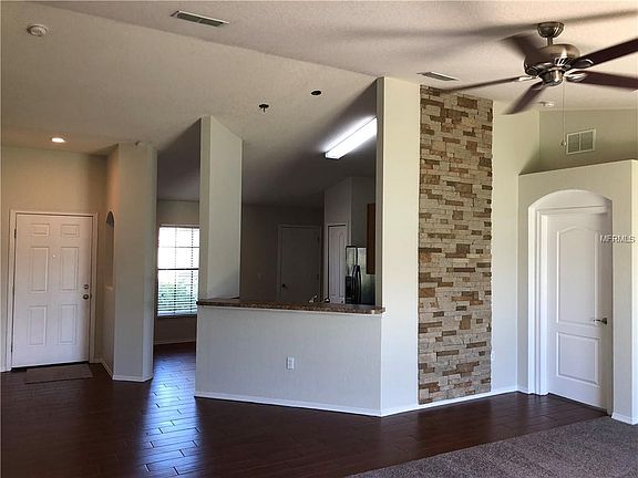 3rd image of 7056 Heatherbrook Dr