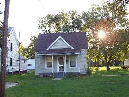 516 N 3rd St photo 1