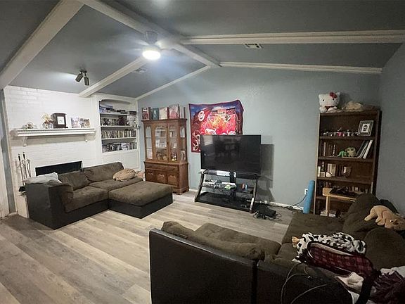 2nd image of 2224 Warrior Cir