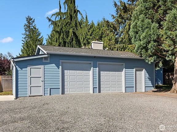 3rd image of 18 174th Street SW