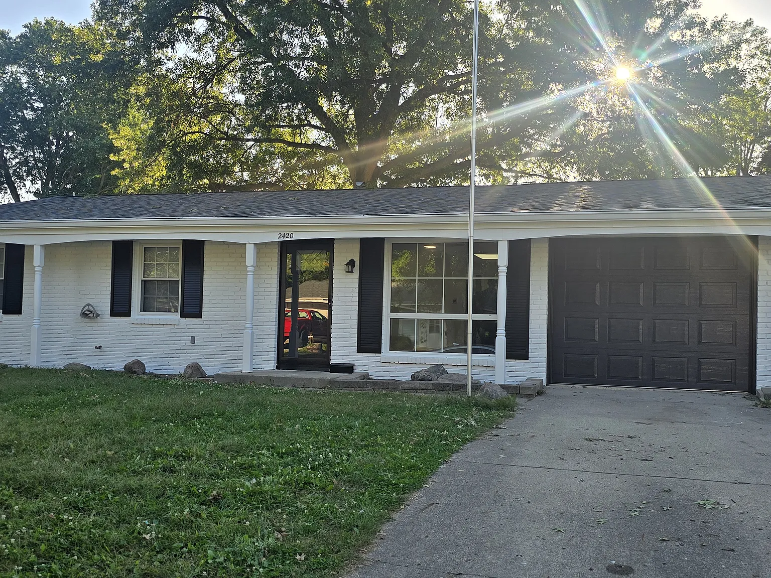 4 bed, 1368 sqft, $1,875 — Photo 2