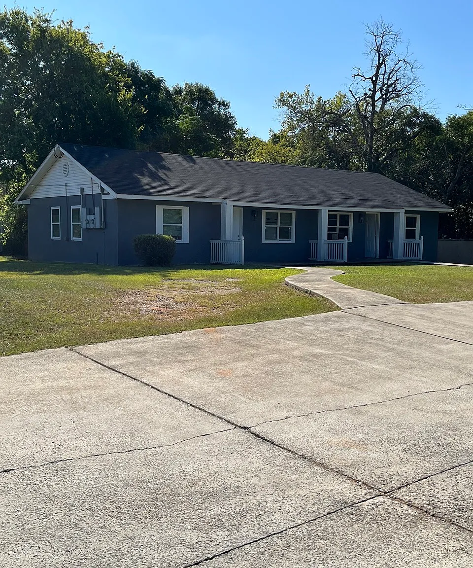 2 bed, 750 sqft, $1,000 — Photo 1