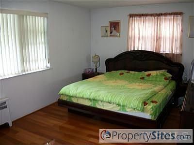 5th image of 3033 Sedgwick Ave