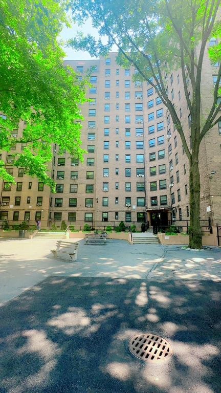 45 N Elliot Place #6G, Brooklyn, NY 11205