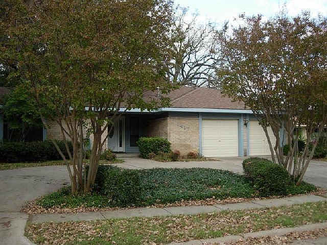 1st image of 1417 Daywood Ln