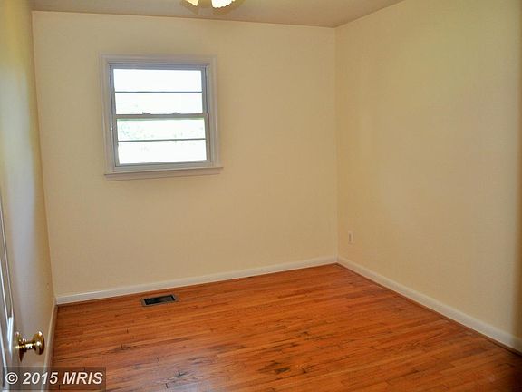 3rd image of 8615 Mountainview Ave