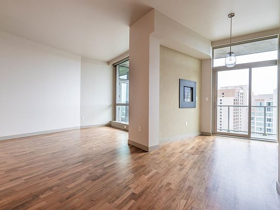 3rd image of 10610 NE 9th Pl Unit 2303