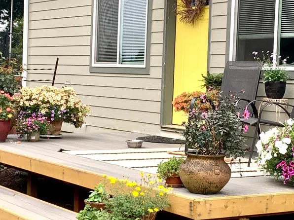 123 NE 17th Ave, Camas, WA 98607