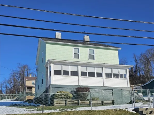 455 Walnut Hill Rd, Uniontown, PA 15401