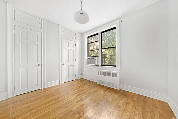 Rented by Compass | media 19