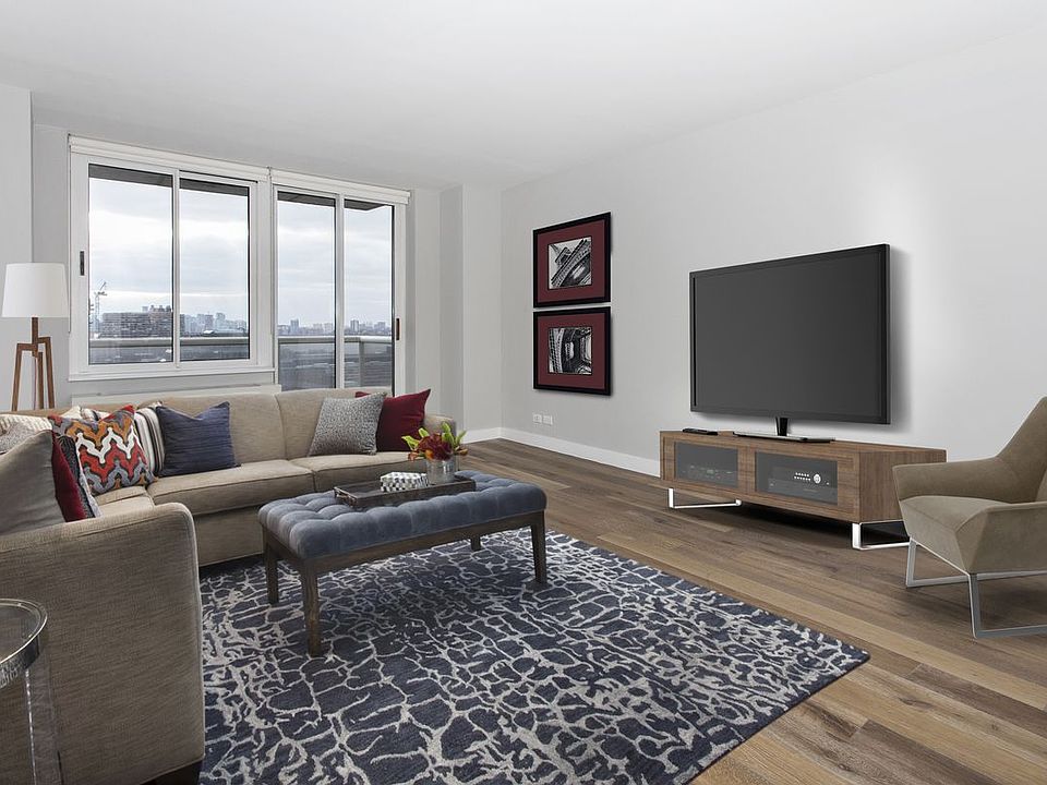 1st image of 560 W 43rd St APT 27F
