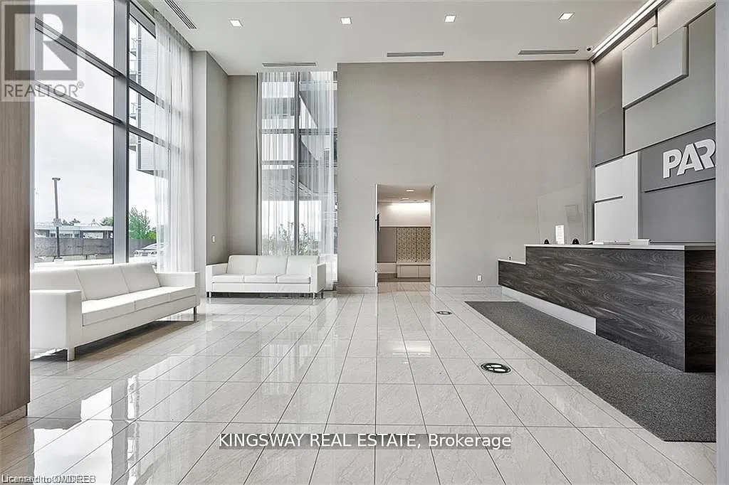 2087 Fairview St — Photo 4