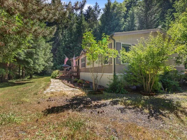 535 Round Prairie Rd, Wilderville, OR 97543