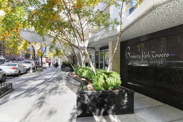 Sold by Brown Harris Stevens | media 21