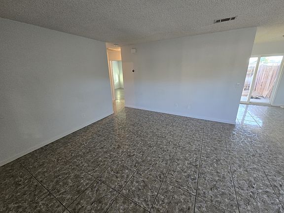 5th image of 15765 Sago Rd