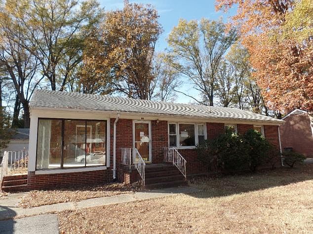 1st image of 618 Circlewood Dr