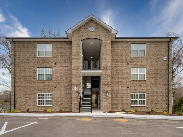 Stella's Place Apartments