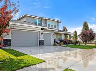 5753 W Venetian Dr, Eagle, ID 83616