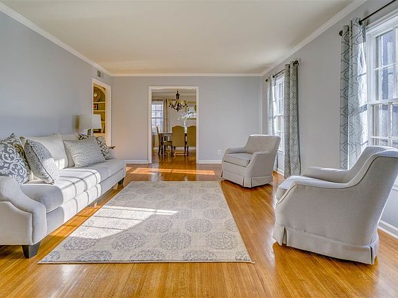 4th image of 4468 Cherrydale Ave