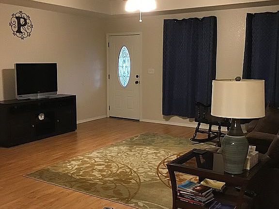 3rd image of 600 Filmore St