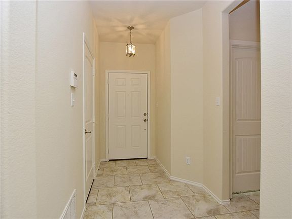 5th image of 304 Vermilion Marble Trl