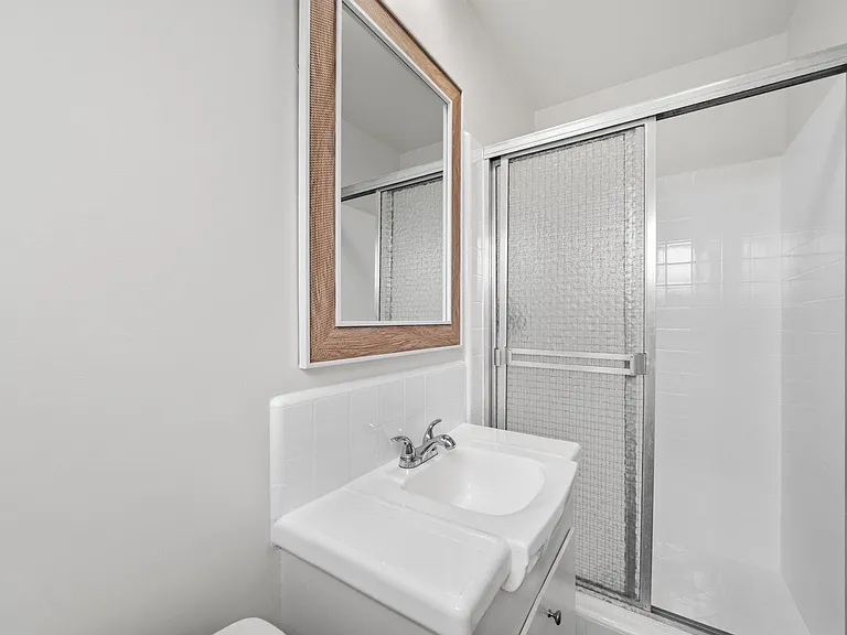 1236 McClellan Dr #1 — Photo 17