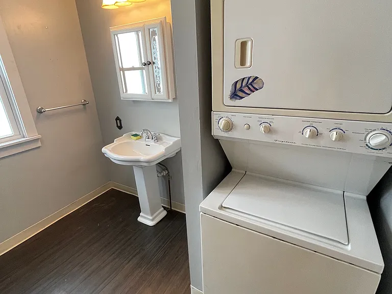 44 Pollard Ave — Photo 6