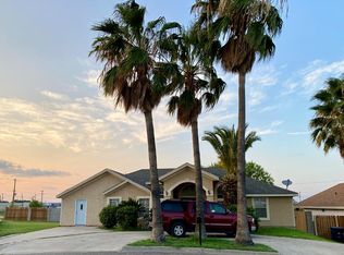 1201 Pecan Dr, Eagle Pass, TX 78852