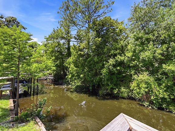 5th image of 113 WATERSIDE Avenue