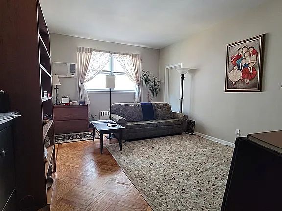 3rd image of 28 Whitney Ave