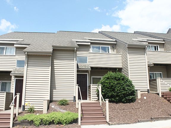 2nd image of 1304 Bradley Dr #4B-2Ba
