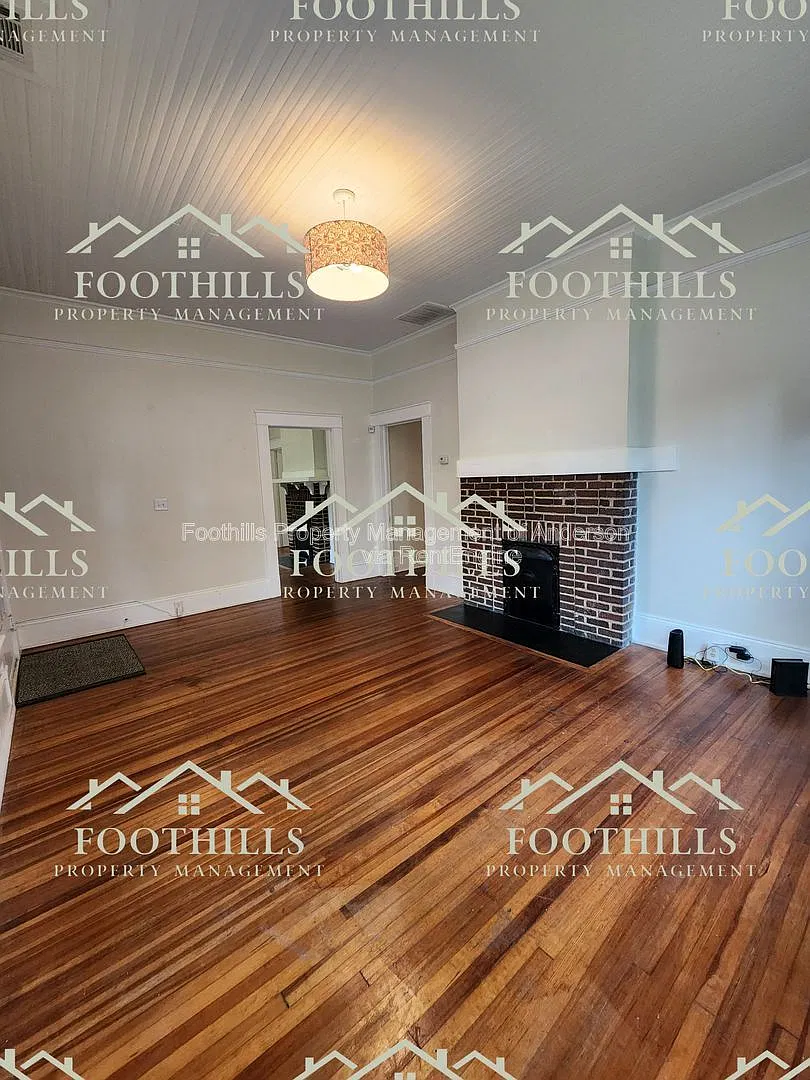 3 bed, 2.0 bath, 1432 sqft, $1,395 — Photo 3