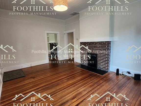 3rd image of 1208 W Whitner St