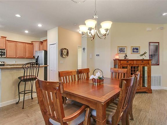 5th image of 10331 Machrihanish Cir