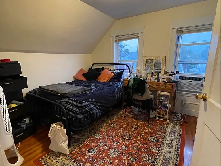 123 Winthrop St #B — Photo 9