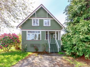 1811 Chandler Ave, Victoria, BC V8S 1N9