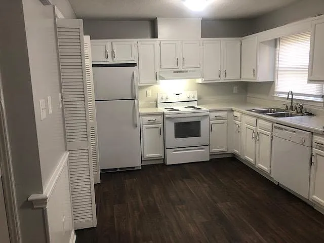 4407 Graceland Ct #4407 — Photo 35