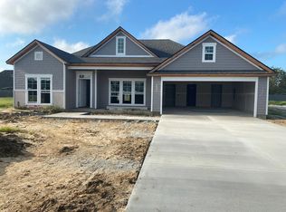 140 Audrey Ln, Hahira, GA 31632