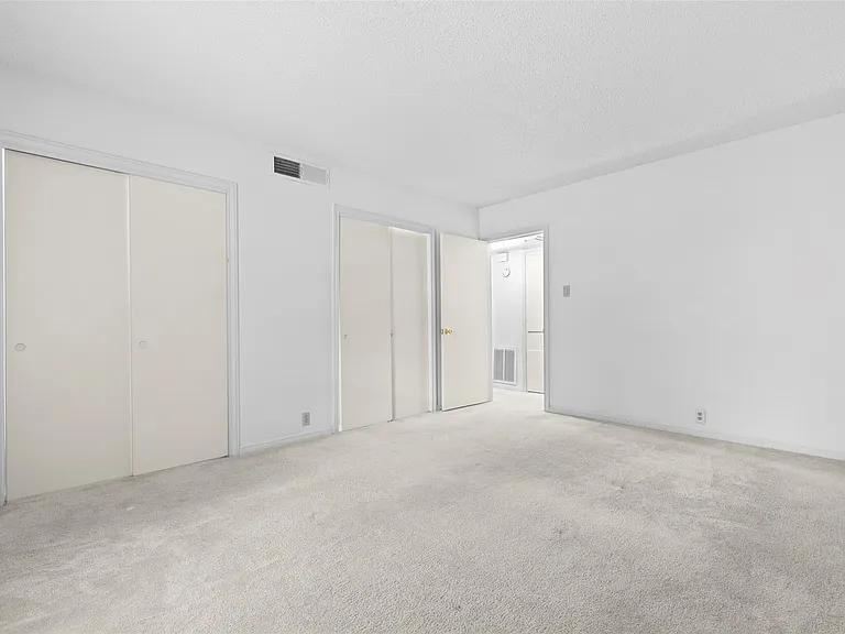 2601 Bellefontaine St #C116 — Photo 18
