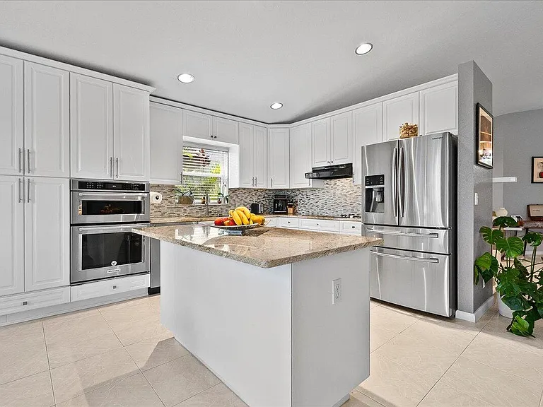 15151 Banbury Way — Photo 9