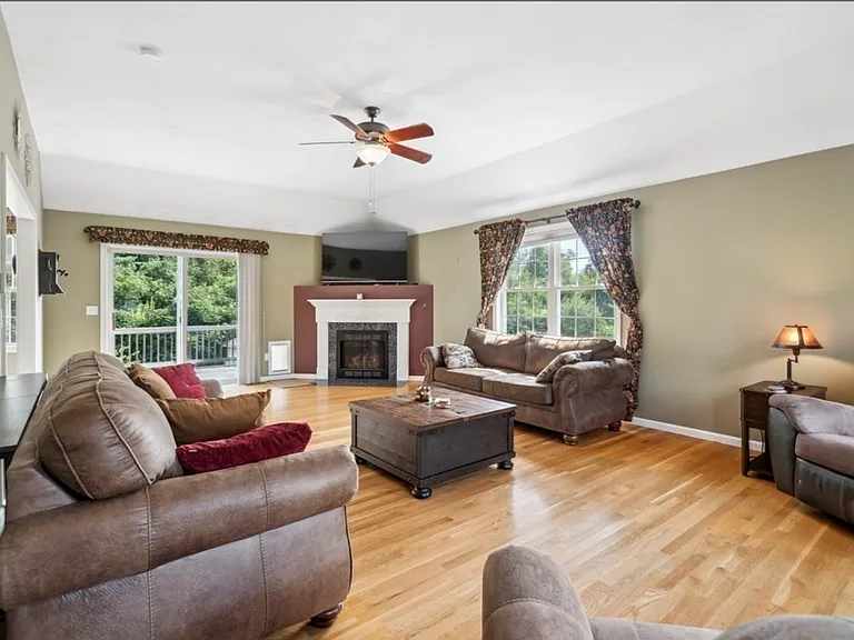 47 Skyview Dr — Photo 11