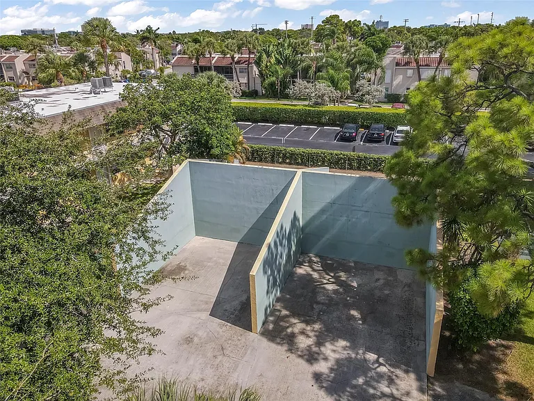 5186 NE 6th Ave #710 — Photo 34